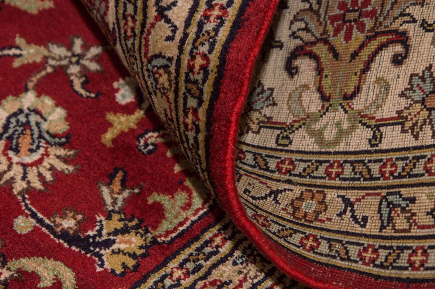 Silk Rug - Kashmir Silk - 245 x 170 cm - red
