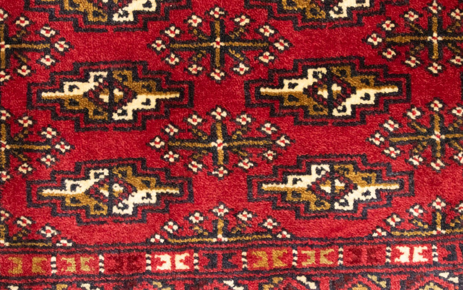 Runner Turkaman Rug - 100 x 50 cm - red