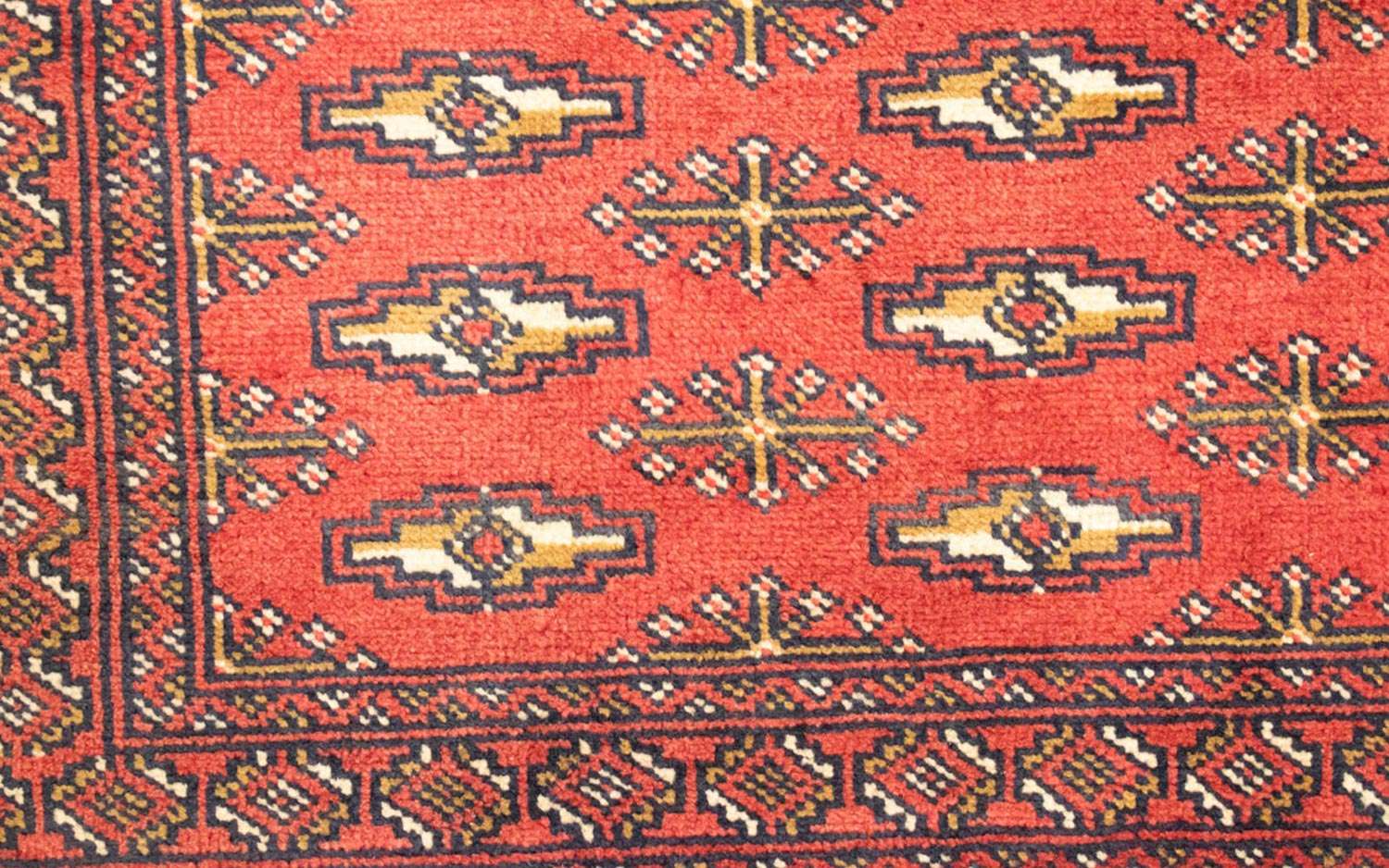 Turkaman Rug - 130 x 60 cm - red