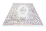 Oriental Rug - 196 x 138 cm - beige