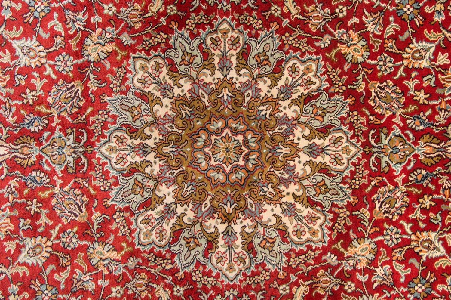 Silk Rug - Kashmir Silk - 218 x 156 cm - red