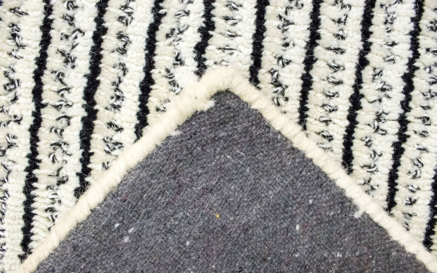 Wool Rug - 145 x 80 cm - multicolored