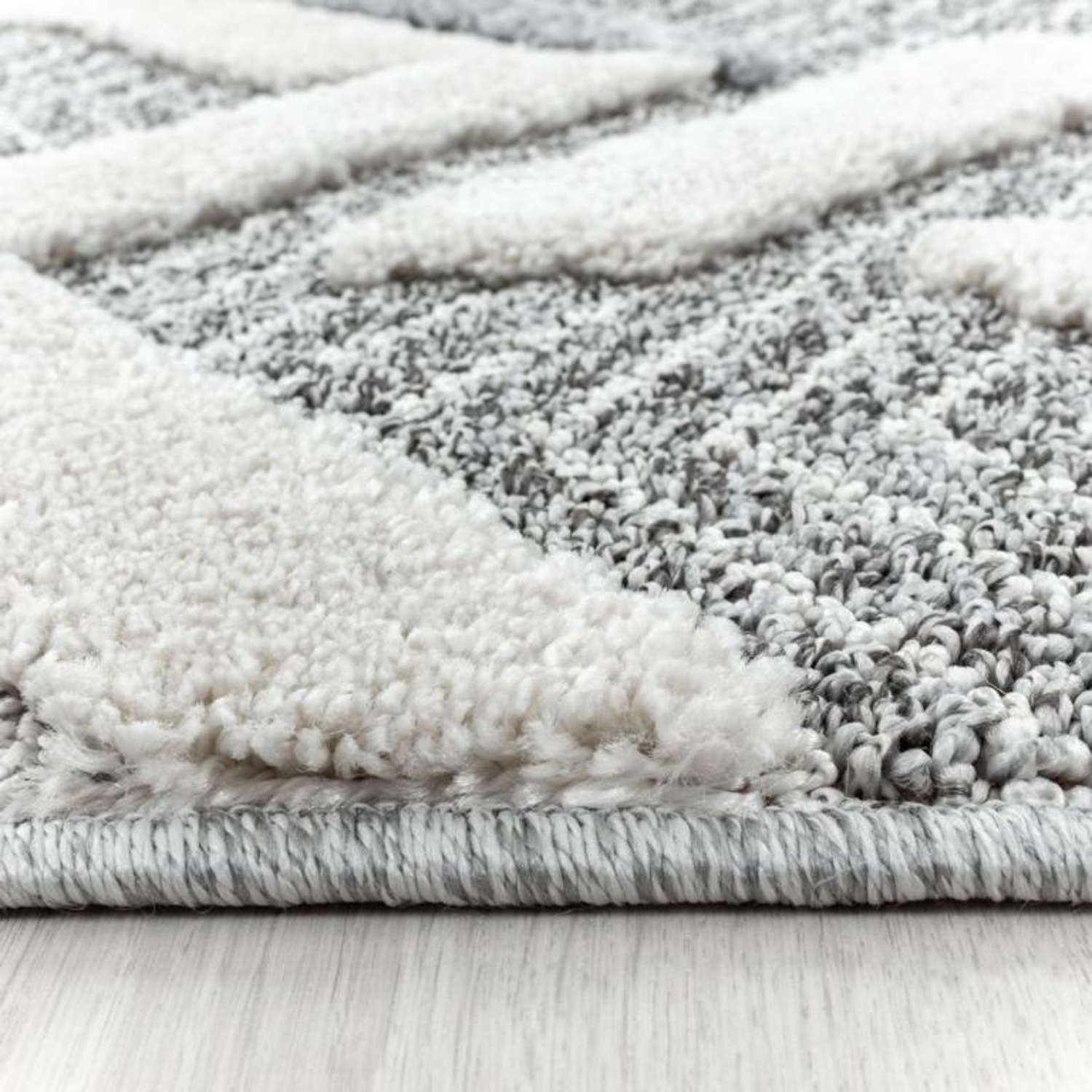 Low-Pile Rug - Pericle