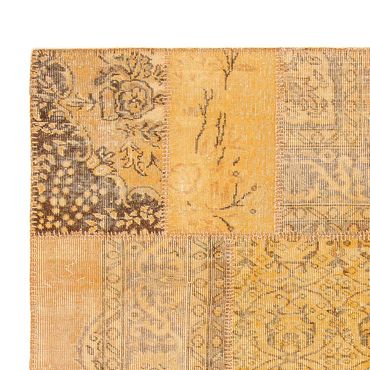 Patchwork Rug - 240 x 170 cm - multicolored