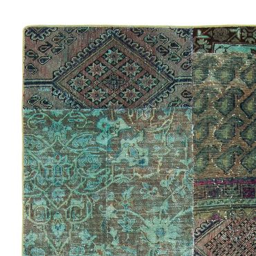 Patchwork Rug - 234 x 150 cm - multicolored