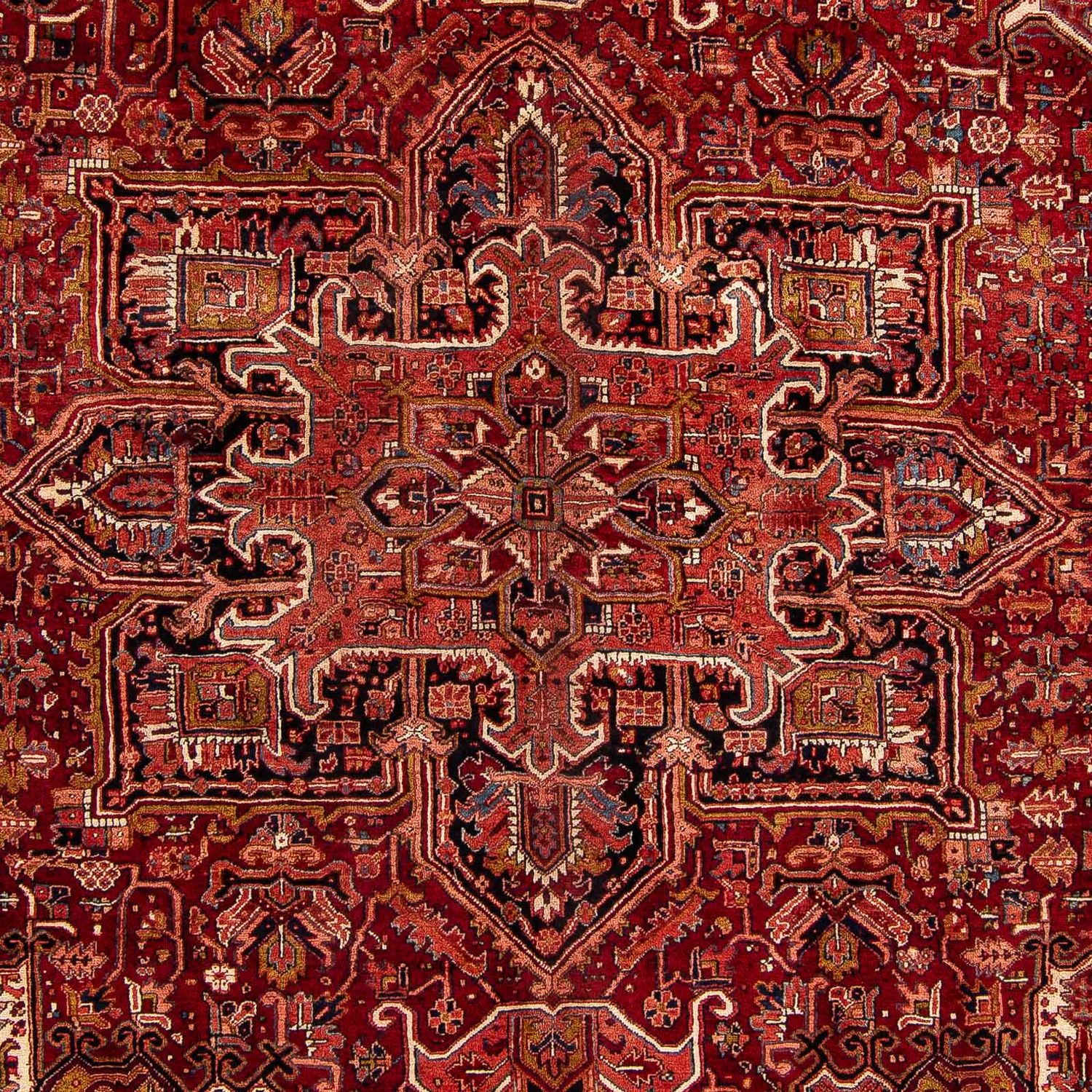 Perser Rug - Nomadic - 368 x 272 cm - dark red