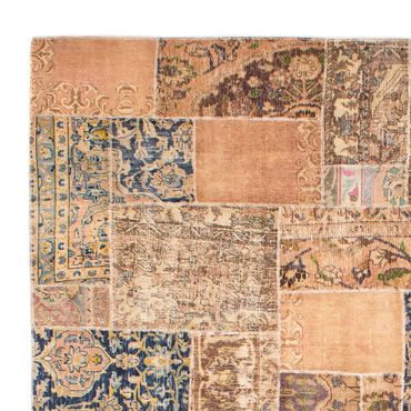 Patchwork Rug - 304 x 242 cm - multicolored