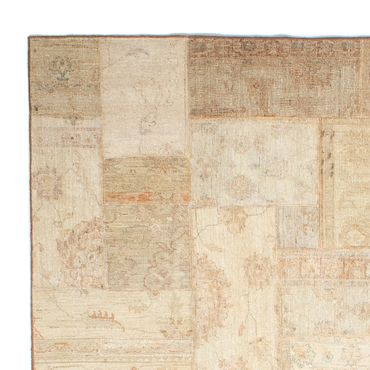 Patchwork Rug - 299 x 236 cm - multicolored