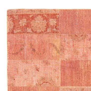 Patchwork Rug - 270 x 181 cm - light red