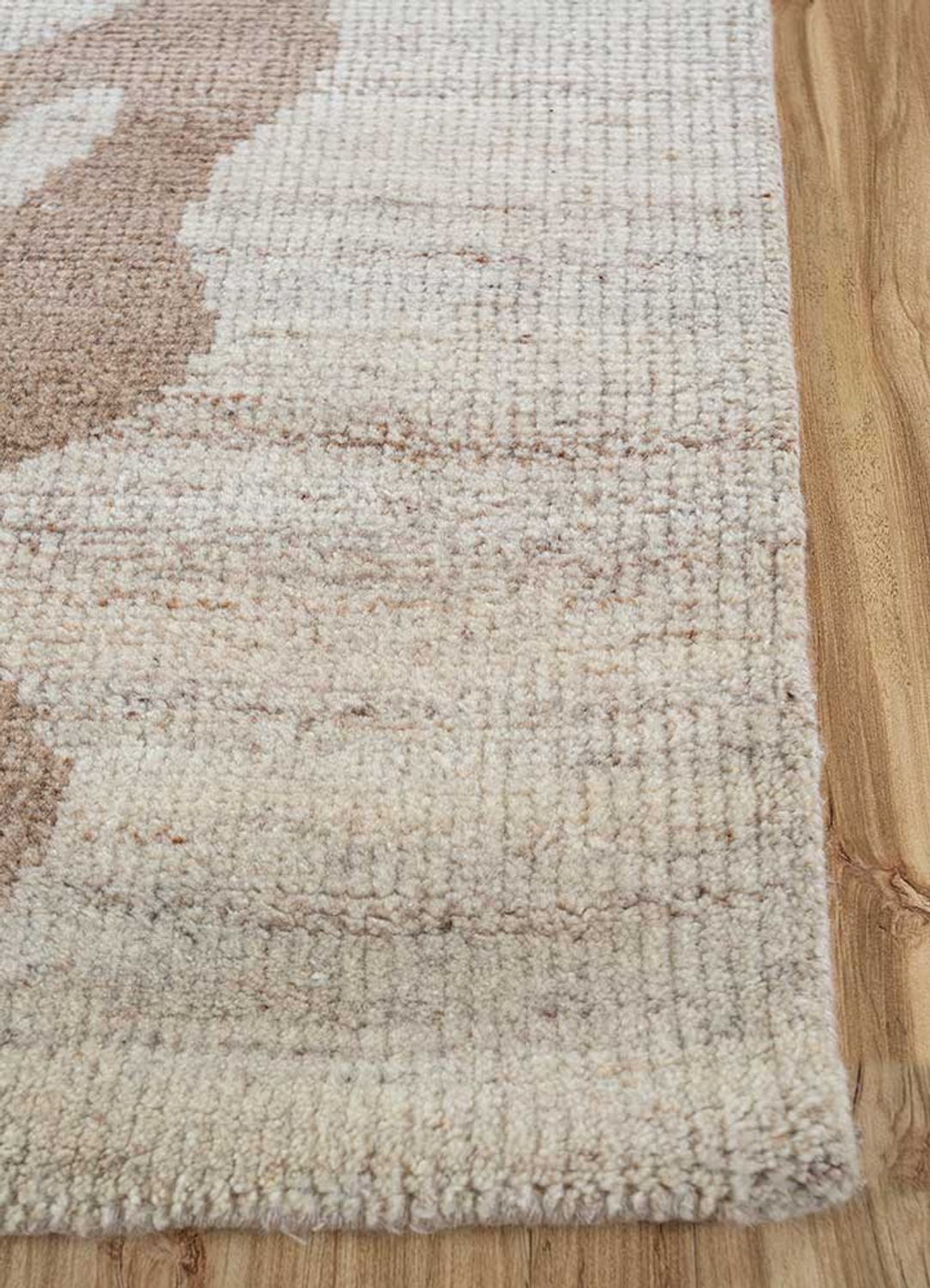 Wool Rug - 270 x 180 cm - beige