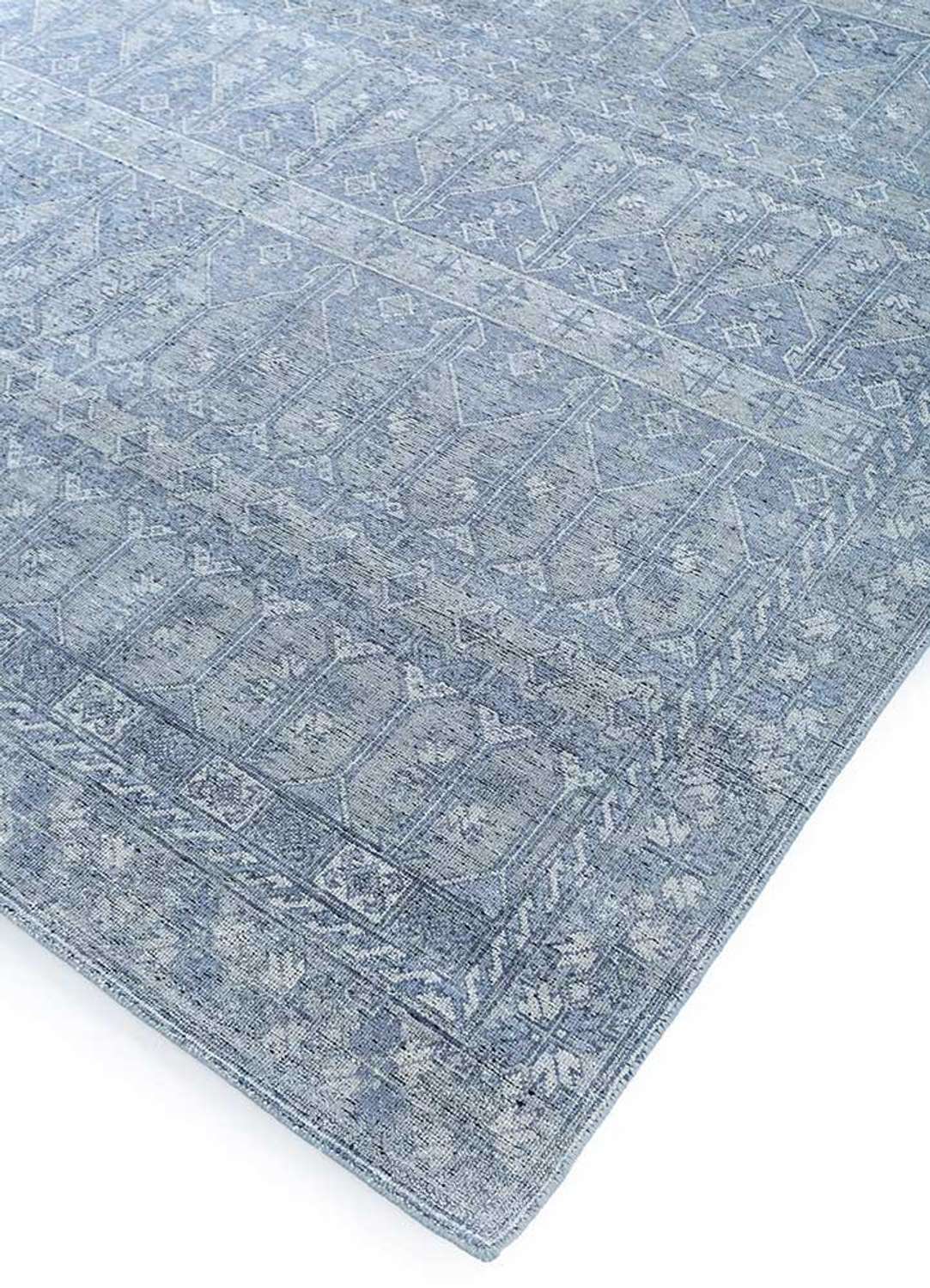 Wool Rug - 300 x 240 cm - light blue