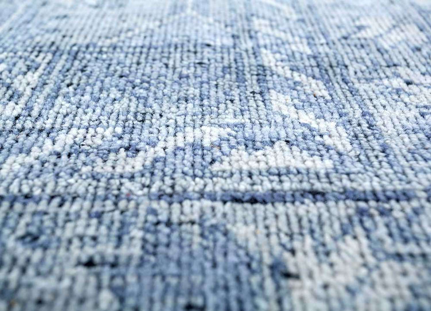 Wool Rug - 300 x 240 cm - light blue