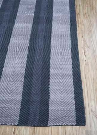 Wool Rug - 240 x 150 cm - multicolored