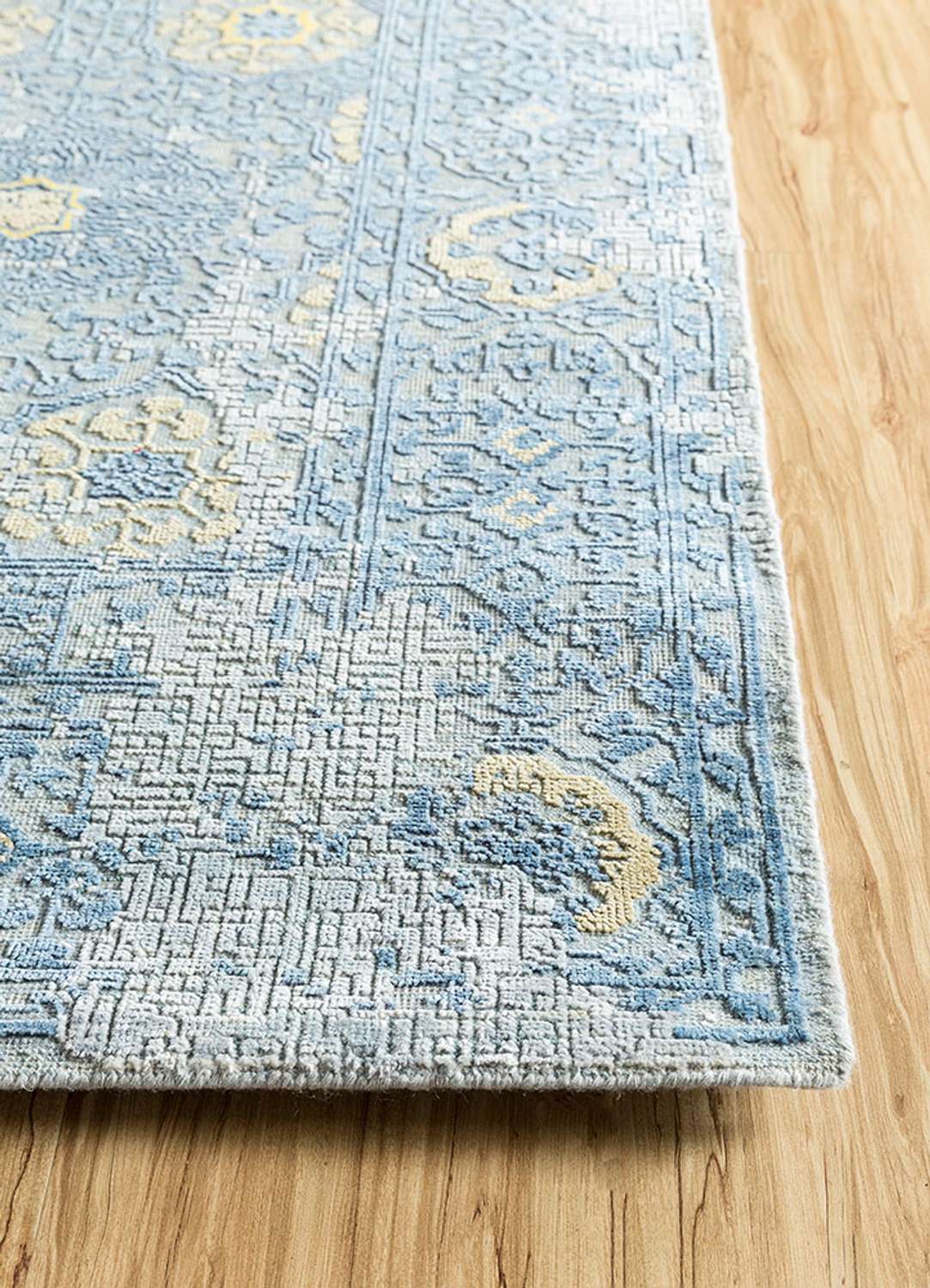 Wool Rug - 300 x 240 cm - light blue