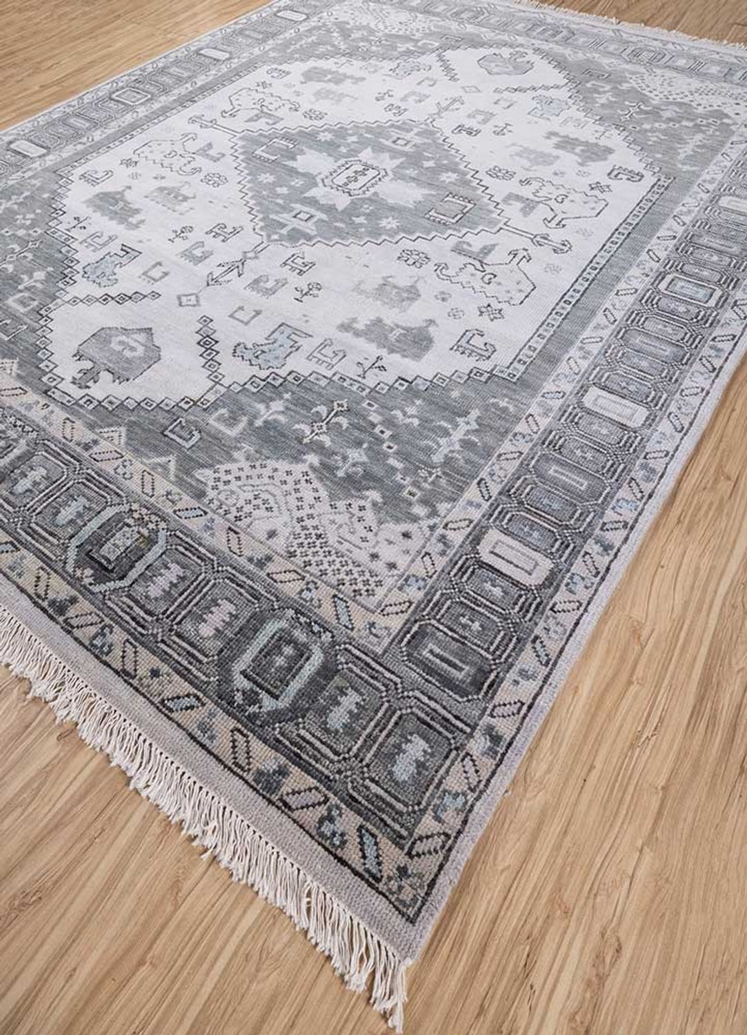 Wool Rug - 300 x 240 cm - silver