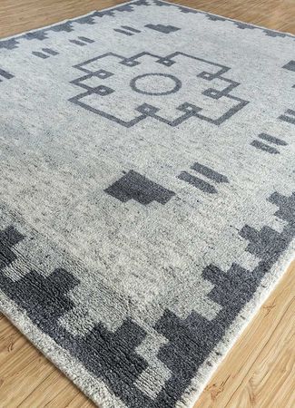 Wool Rug - 300 x 240 cm - grey