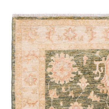 Ziegler Rug - 146 x 104 cm - olive green