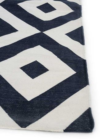 Kelim Rug - Trendy - 300 x 240 cm - black and white