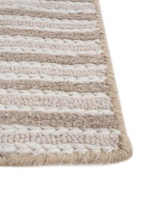 Wool Rug - 270 x 180 cm - cream