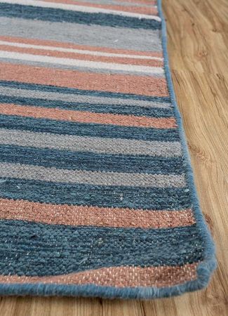 Wool Rug - 270 x 180 cm - multicolored
