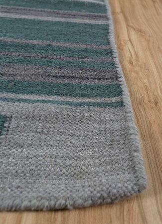 Wool Rug - 270 x 180 cm - multicolored