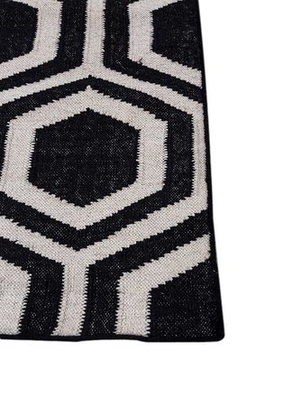 Wool Rug - 240 x 150 cm - black and white