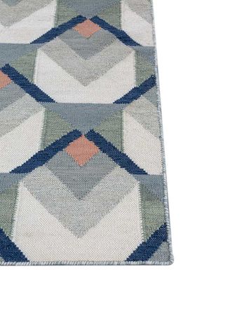 Wool Rug - 270 x 180 cm - rose