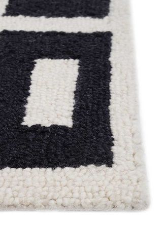 Wool Rug - 240 x 150 cm - black and white