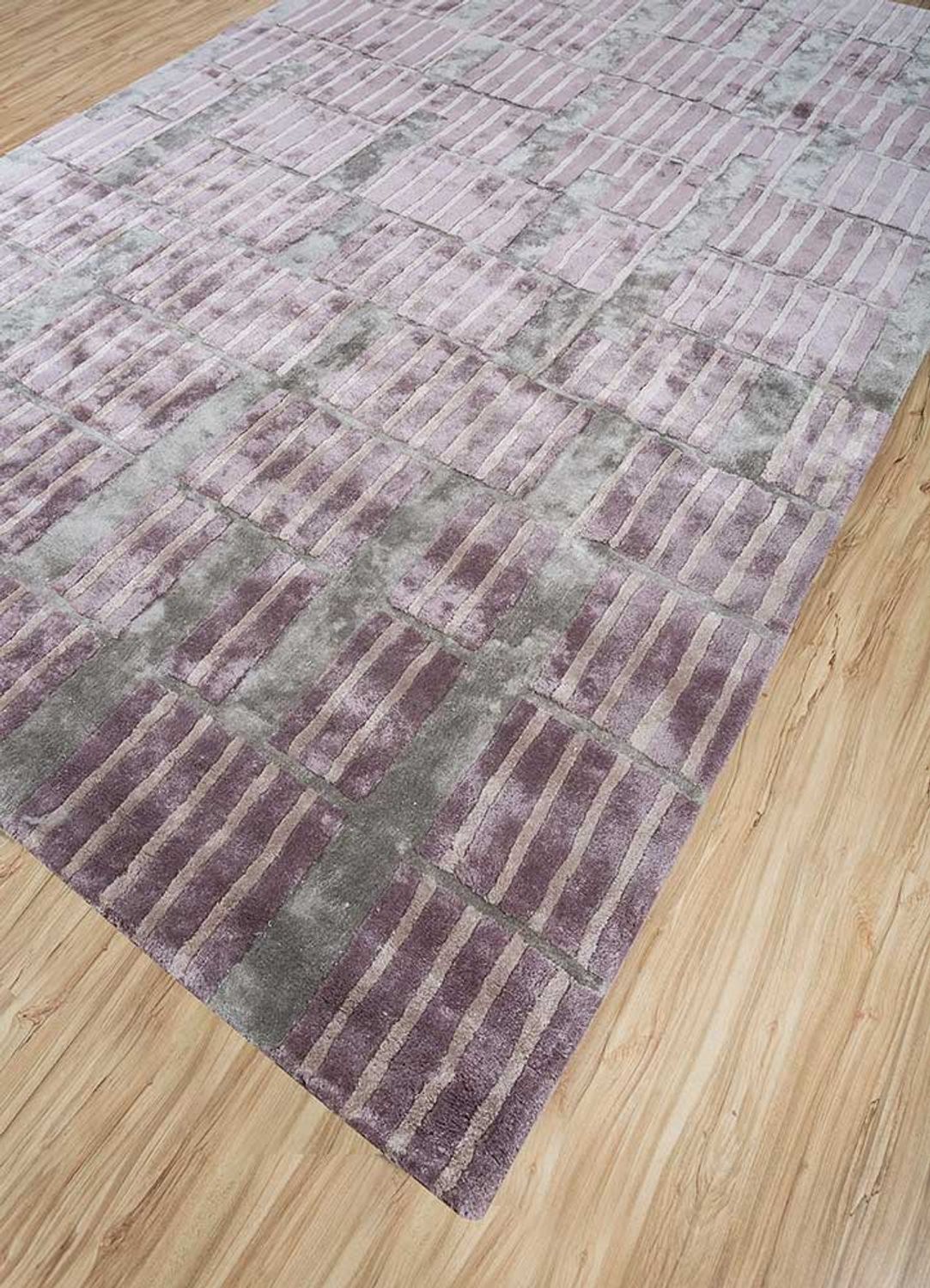 Designer Rug - 270 x 180 cm - purple