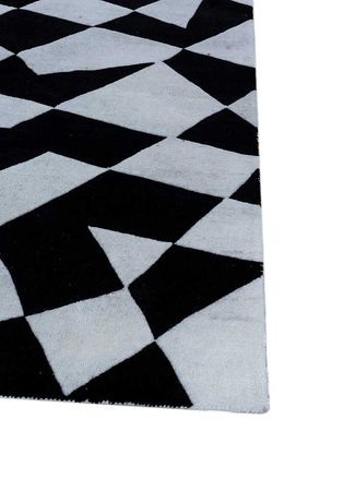 Wool Rug - 240 x 150 cm - black and white