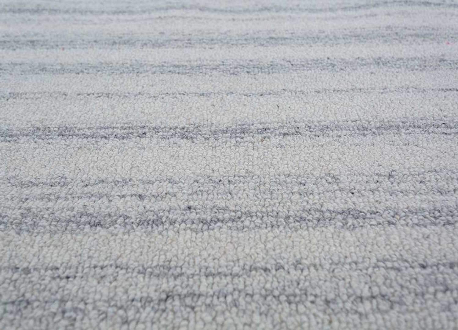 Wool Rug - 270 x 180 cm - grey