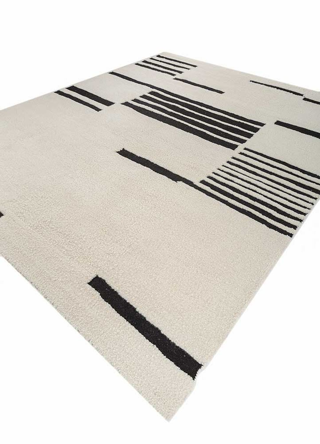 Wool Rug - 300 x 240 cm - black and white