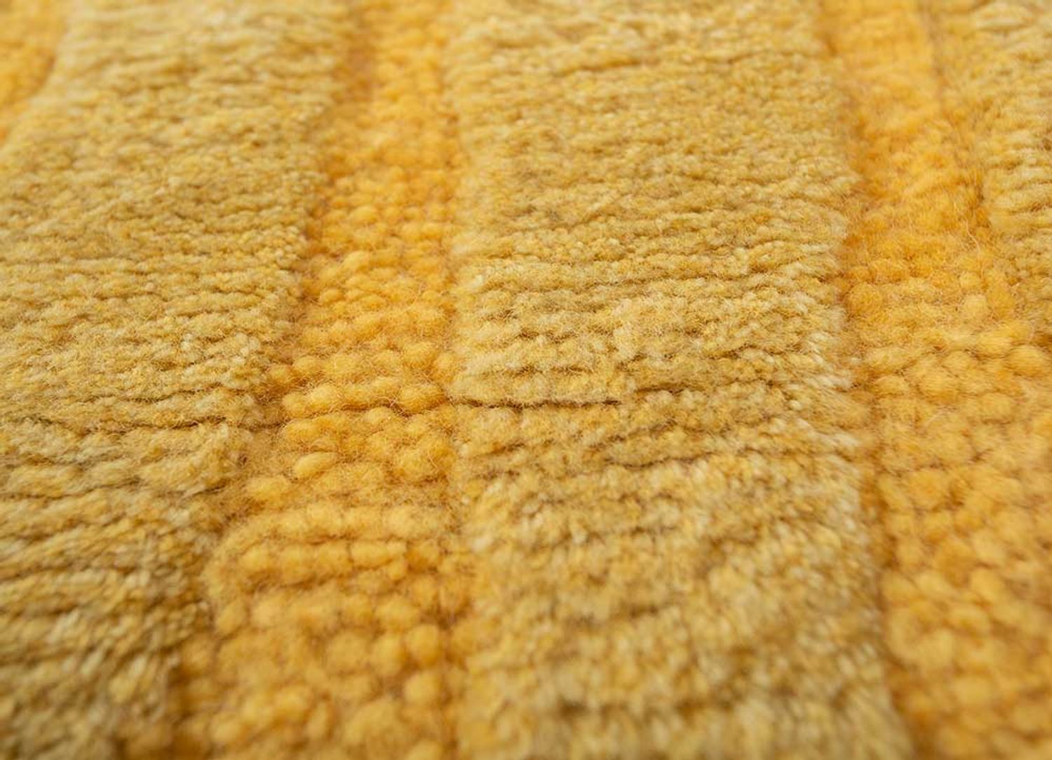 Wool Rug - 300 x 240 cm - gold