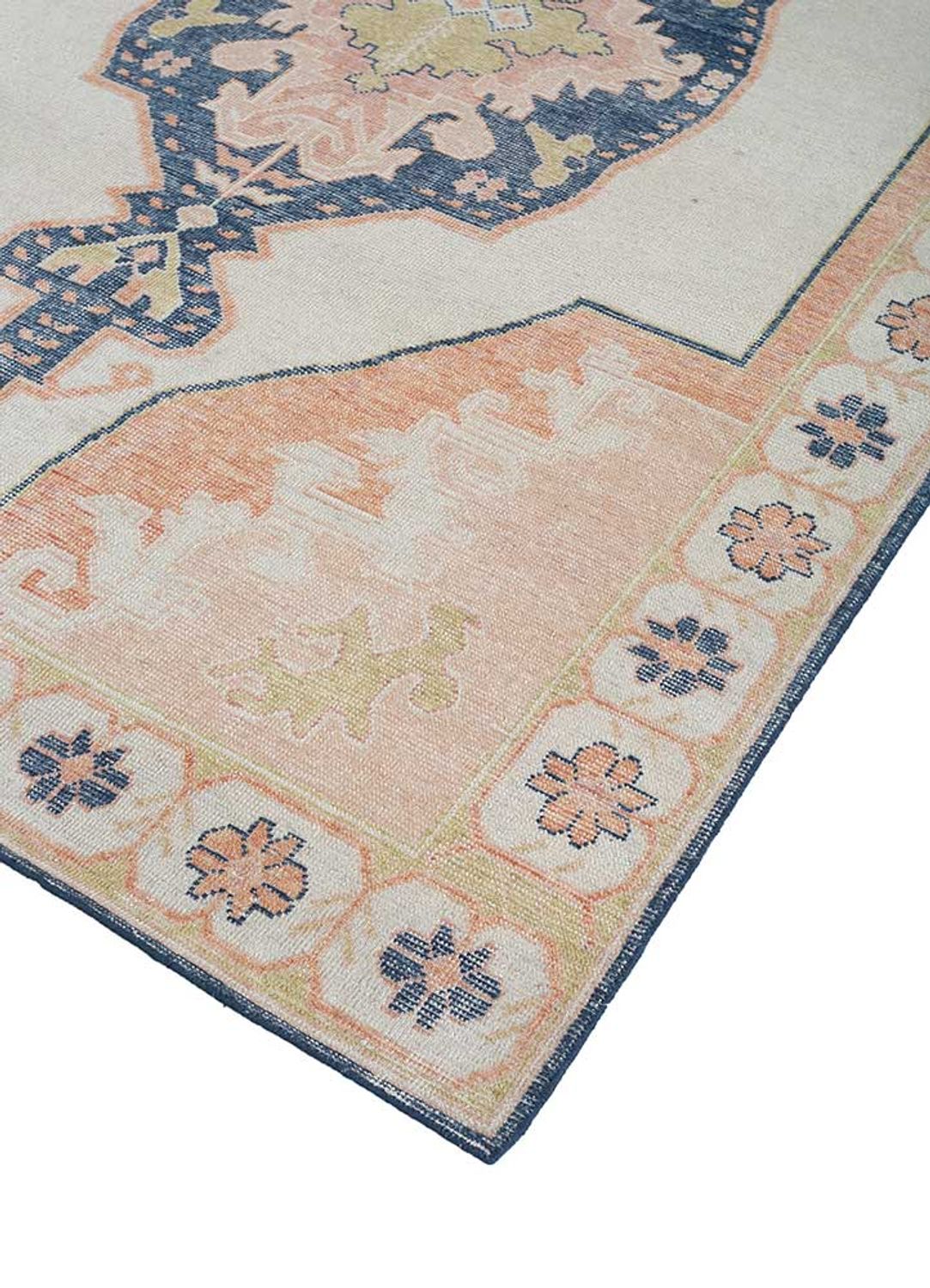 Wool Rug - 270 x 180 cm - cream