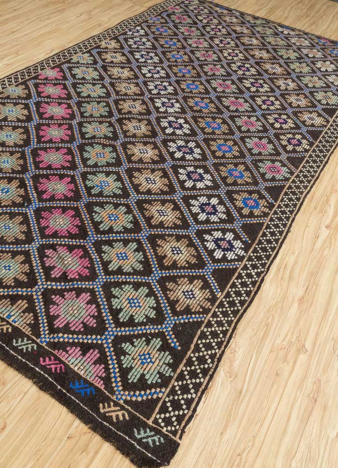 Wool Rug - 270 x 150 cm - multicolored