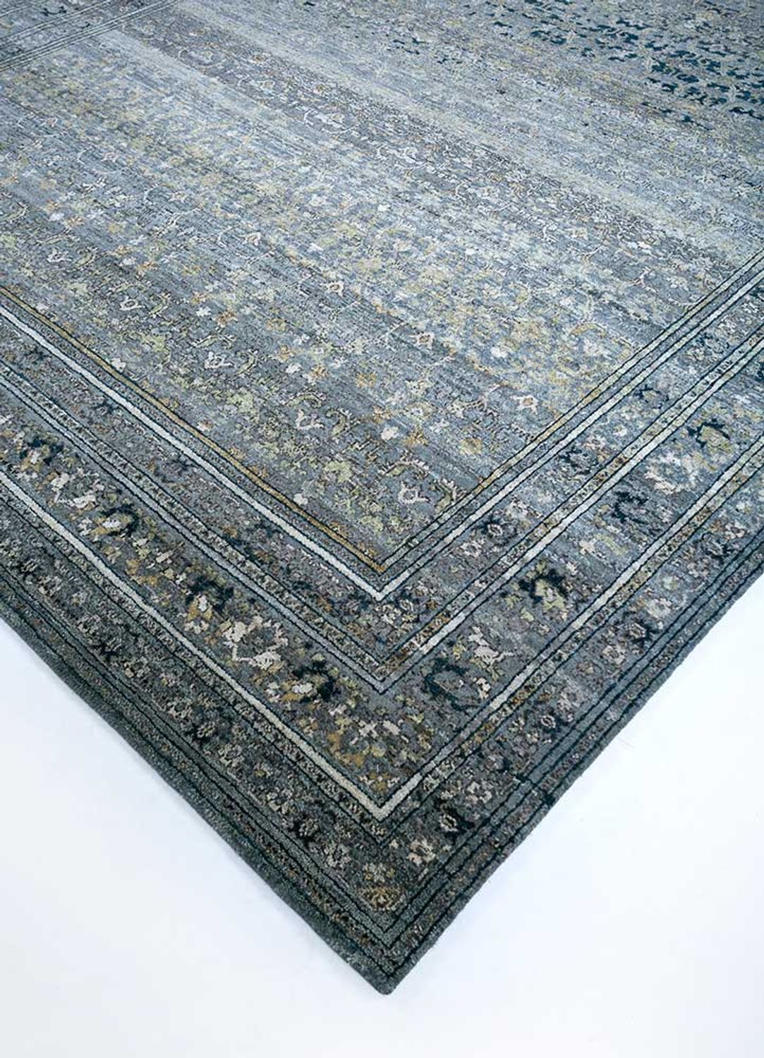 Wool Rug - 300 x 240 cm - grey