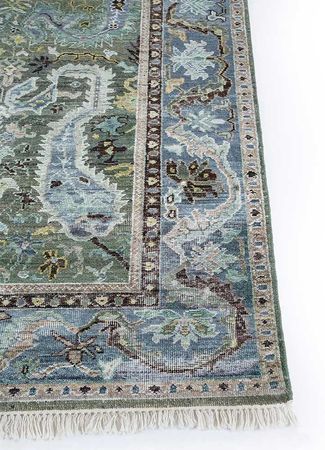 Wool Rug - 270 x 180 cm - green