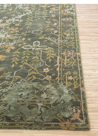 Wool Rug - 300 x 240 cm - green