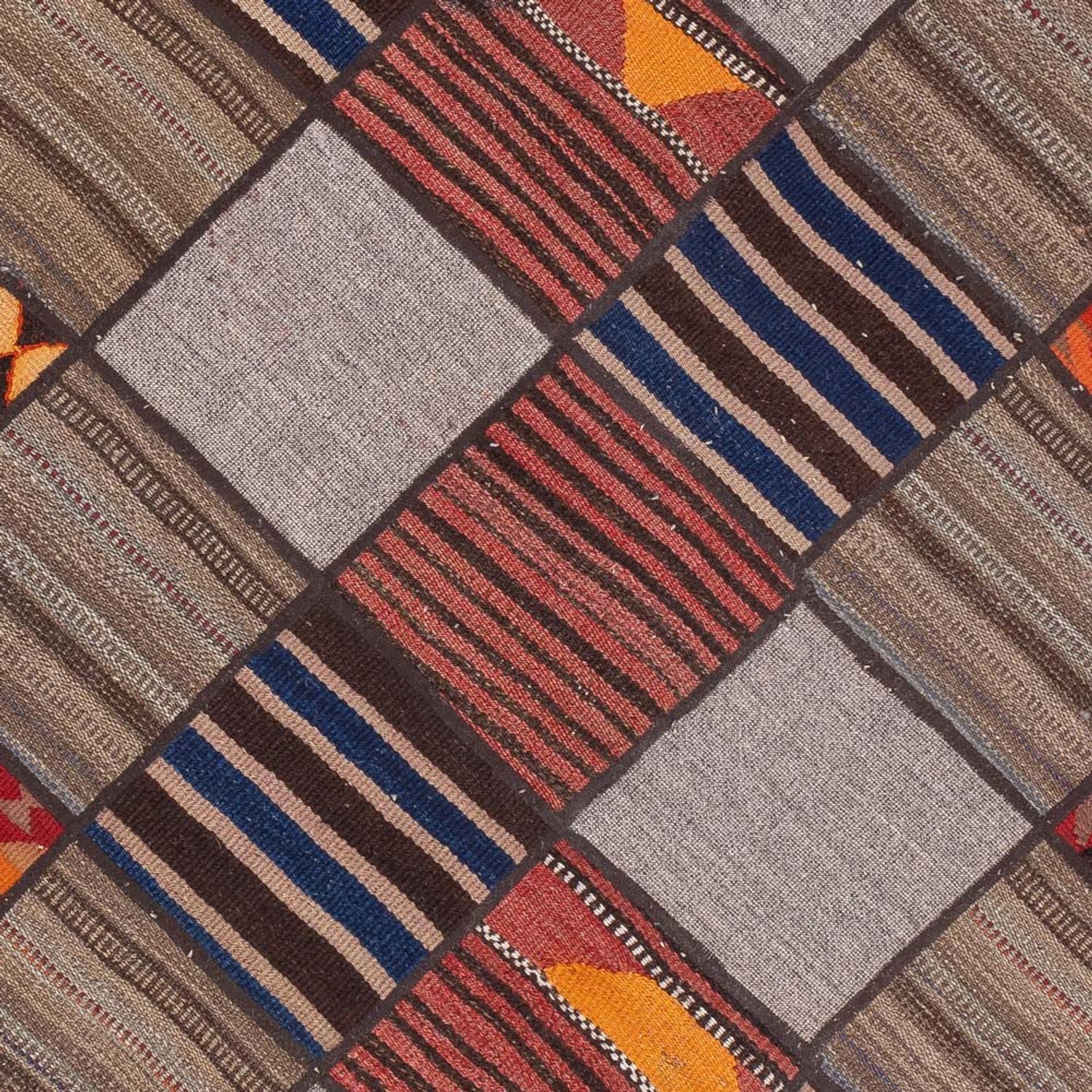 Patchwork Rug - 230 x 160 cm - multicolored